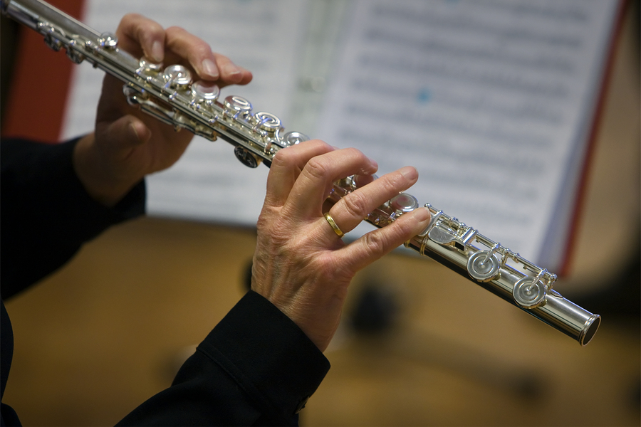 Flutists Woman With Nodes