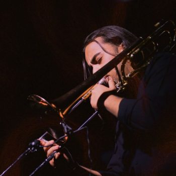 آرین خدایار